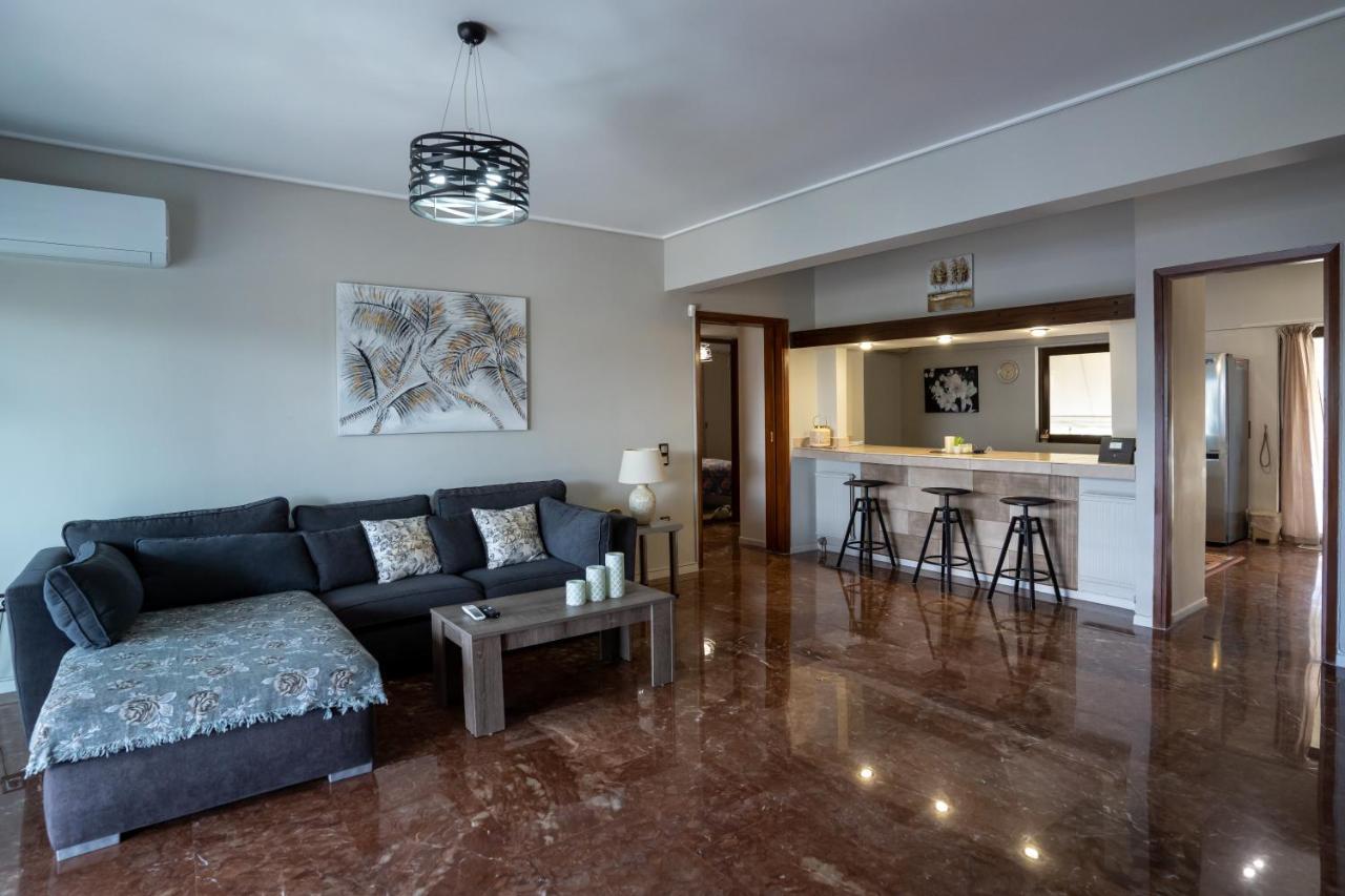 Spacious Apt! Glyfada Downtown! Next To The Beach! *